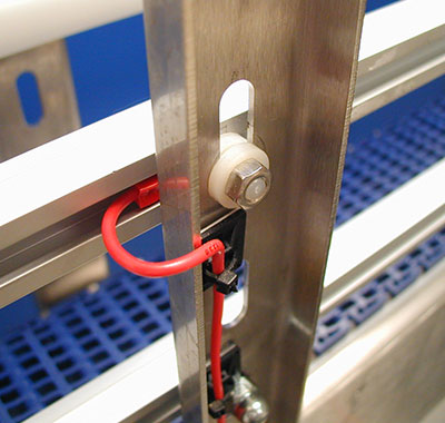 linear mass sensor for machine speed modulation